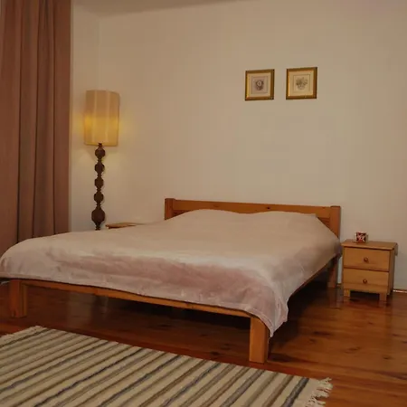 Pod Czarna Sosna Bialy Lug